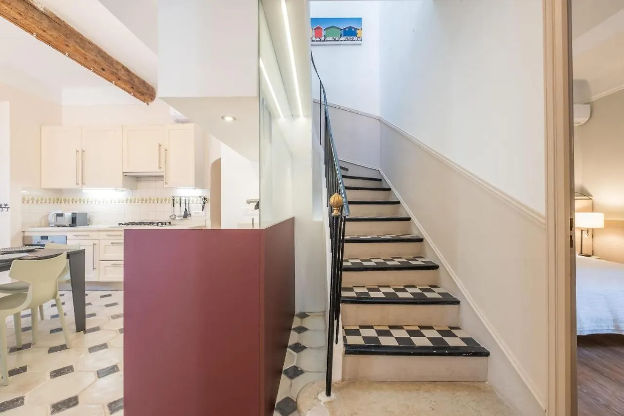 Superb Villa With Swimming Pool & Sauna Cannes