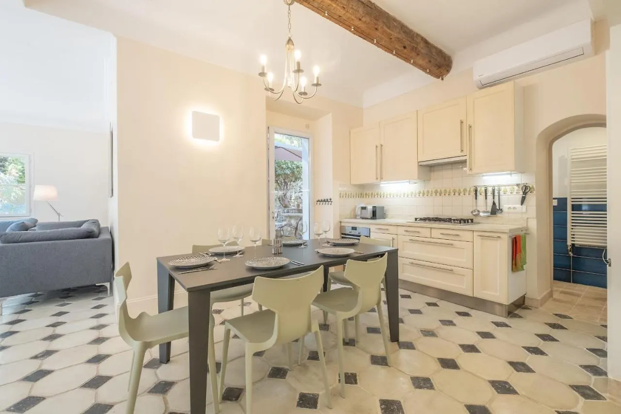 Superb Villa With Swimming Pool & Sauna Cannes France