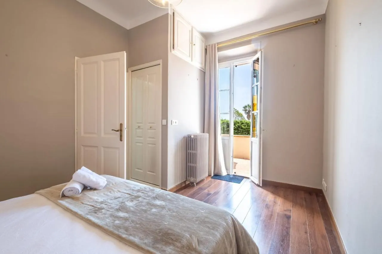 Superb Villa With Swimming Pool & Sauna Cannes
